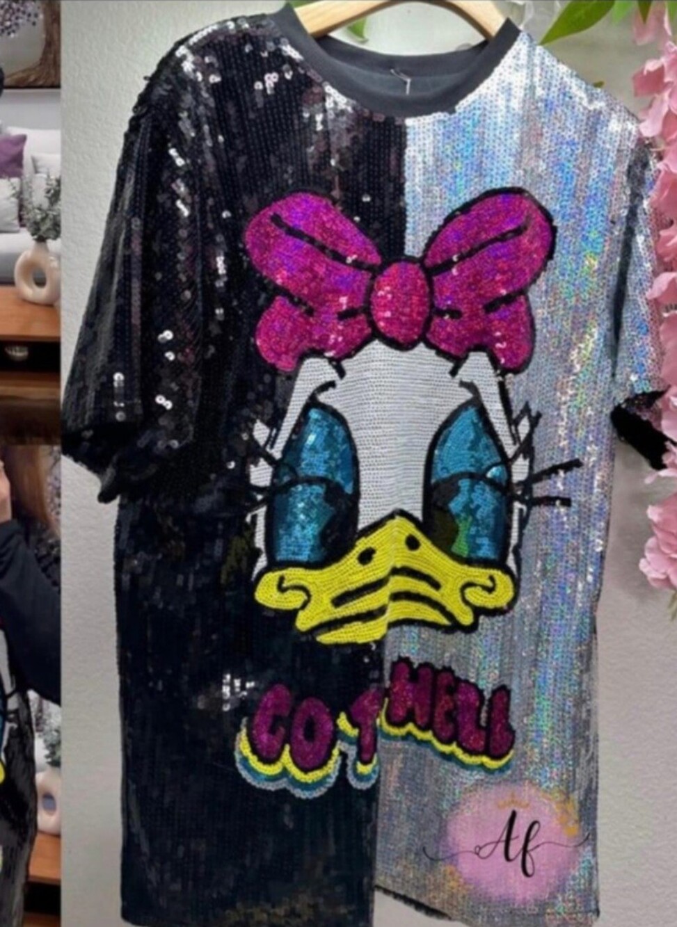Sequin Daisy Duck Graphic Oversuzed  Shirt - Black & Silver